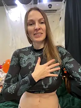 Snapshot of RachelBelI chatting on October 22, 2025, 11:36 pm RachelBelI online show from October 22, 2025, 11:36 pm