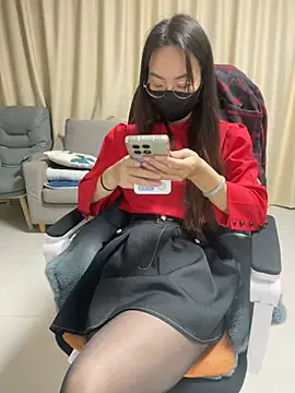 Snapshot of FerFairy chatting on January 3, 2025, 3:44 pm FerFairy online show from January 3, 2025, 3:44 pm