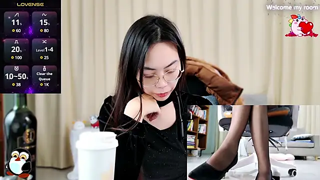 Snapshot of FerFairy chatting on January 22, 2025, 4:02 pm FerFairy online show from January 22, 2025, 4:02 pm