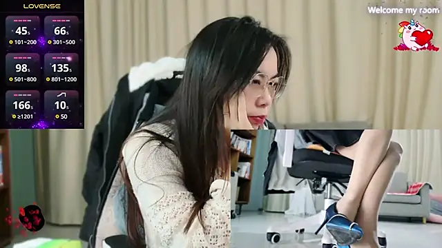 Snapshot of FerFairy chatting on January 27, 2025, 5:58 pm FerFairy online show from January 27, 2025, 5:58 pm