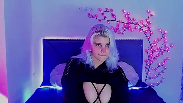 JoannLowe online show from February 23, 2026, 8:20 pm