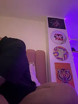 Snapshot of Ashley_Chriss chatting on February 6, 2025, 3:27 am Ashley Chriss online show from February 6, 2025, 3:27 am