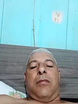 Snapshot of gordonunes chatting on December 1, 2025, 4:57 am gordonunes online show from December 1, 2025, 4:57 am