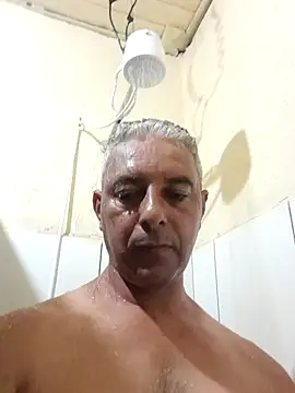 gordonunes online show from December 2, 2025, 1:39 am