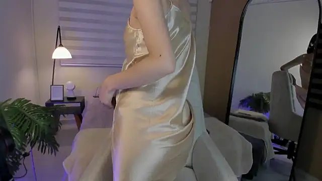 Snapshot of Catyloves chatting on April 25, 2026, 10:18 pm Catyloves online show from April 25, 2026, 10:18 pm