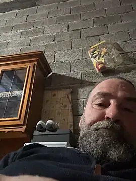 Snapshot of ros217 chatting on November 17, 2025, 5:06 pm ros217 online show from November 17, 2025, 5:06 pm