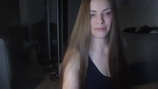 Snapshot of AnnaDiamond1 chatting on May 7, 2026, 9:18 pm AnnaDiamond1 online show from May 7, 2026, 9:18 pm
