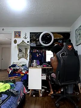 Siriss boyrag online show from April 9, 2026, 1:28 pm