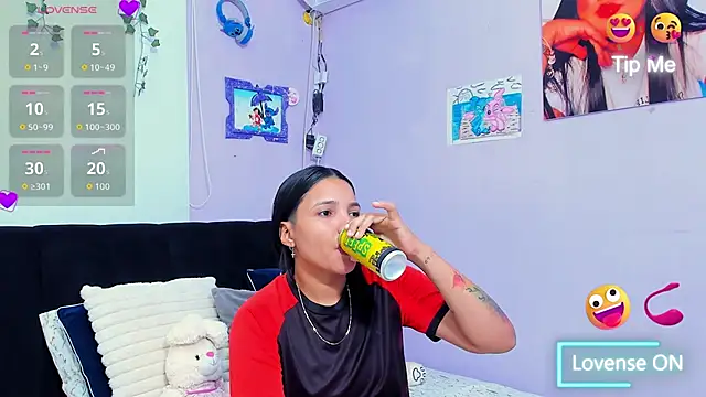 sara mendez2 online show from November 1, 2025, 11:20 pm