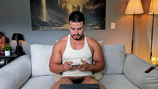 Snapshot of ApoloMakris chatting on July 1, 2026, 7:25 pm ApoloMakris online show from July 1, 2026, 7:25 pm