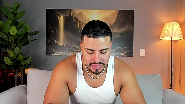 Snapshot of ApoloMakris chatting on April 9, 2026, 7:09 pm ApoloMakris online show from April 9, 2026, 7:09 pm