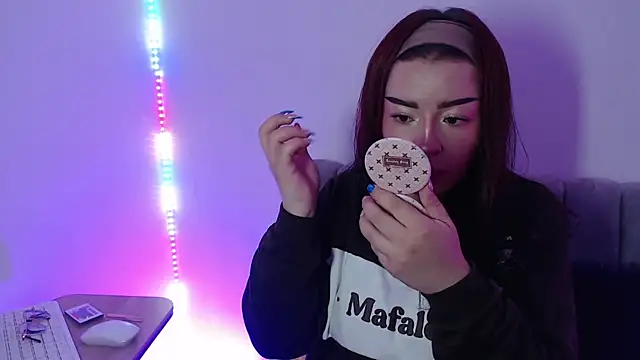 Marian Ran online show from December 5, 2025, 2:32 am