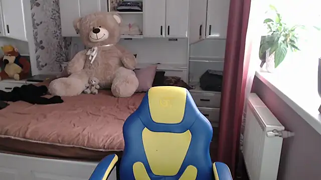 Snapshot of 69SexySecret69 chatting on February 18, 2025, 2:27 pm 69SexySecret69 online show from February 18, 2025, 2:27 pm