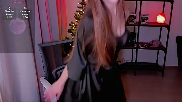 Snapshot of Hailees_secrets chatting on December 24, 2024, 4:40 pm Hailees secrets online show from December 24, 2024, 4:40 pm