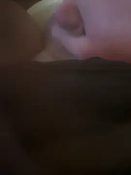 Snapshot of Fjome chatting on November 9, 2025, 8:29 am Fjome online show from November 9, 2025, 8:29 am