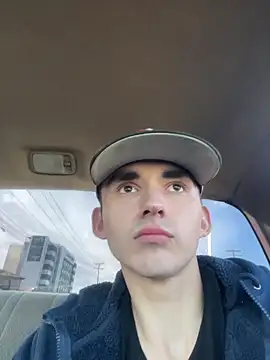 kevinsito1 online show from December 4, 2025, 5:01 pm