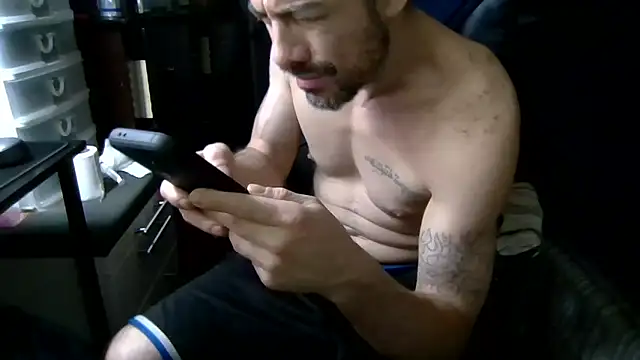 MasterJizzJunky online show from April 7, 2026, 6:54 pm