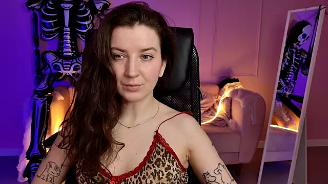 Snapshot of JackieByrd chatting on October 23, 2025, 1:21 pm JackieByrd online show from October 23, 2025, 1:21 pm