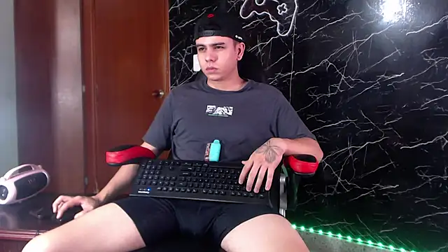 maty hardx online show from February 8, 2025, 3:21 pm