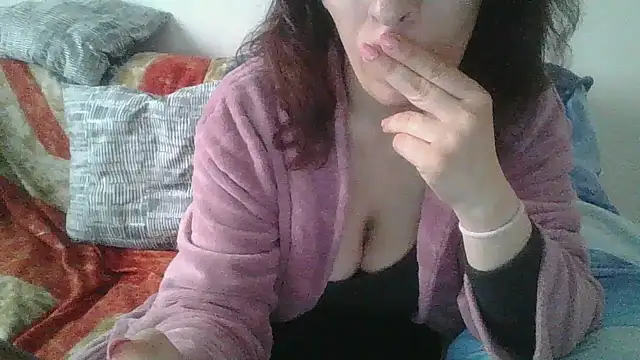 hairygirl80 online show from April 15, 2026, 9:04 am