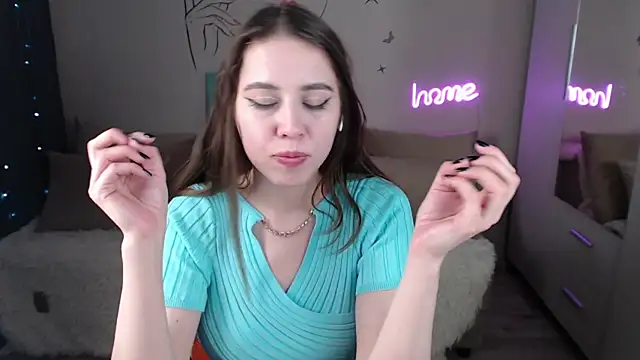 Snapshot of SummerLeena chatting on January 12, 2025, 12:39 am SummerLeena online show from January 12, 2025, 12:39 am