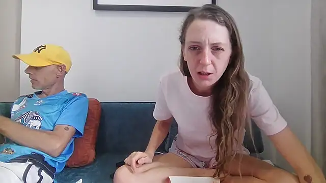 Snapshot of SweetSexySub chatting on September 30, 2025, 8:20 am SweetSexySub online show from September 30, 2025, 8:20 am