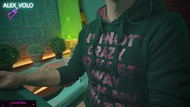 alex-volo online show from January 18, 2025, 4:21 pm