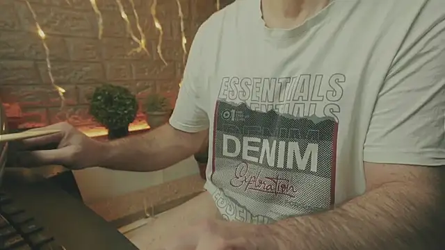 alex-volo online show from December 14, 2025, 2:07 am