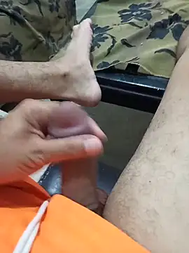 Snapshot of manuelmen211 chatting on November 9, 2025, 2:37 am manuelmen211 online show from November 9, 2025, 2:37 am