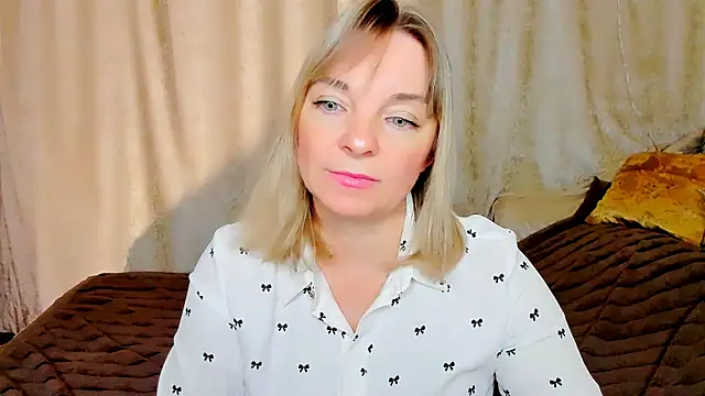 Regina  blue online show from November 2, 2025, 2:33 pm