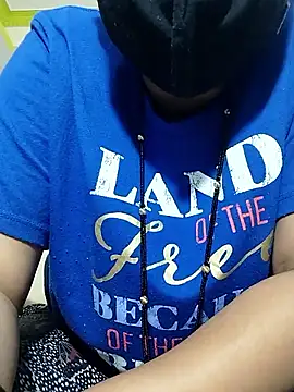 Snapshot of Kashish_18 chatting on January 12, 2026, 8:43 am Kashish 18 online show from January 12, 2026, 8:43 am