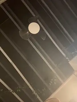 SmokingSloth online show from December 16, 2025, 2:32 pm