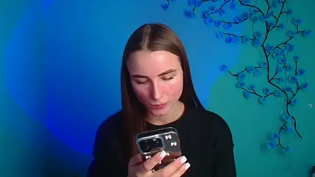 Eva Janee online show from April 9, 2026, 11:27 am