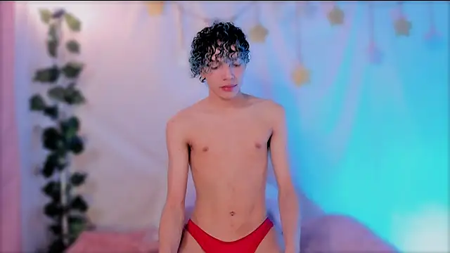 Snapshot of Im_Alejo chatting on September 27, 2025, 12:28 am Im Alejo online show from September 27, 2025, 12:28 am