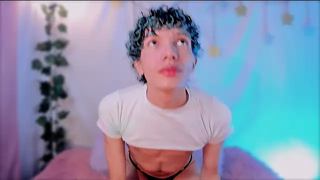 Snapshot of Im_Alejo chatting on October 11, 2025, 2:23 am Im Alejo online show from October 11, 2025, 2:23 am