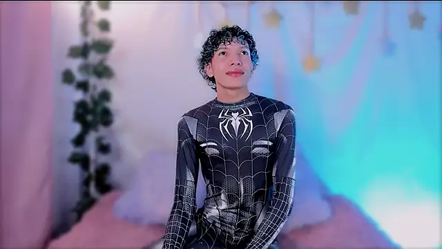 Snapshot of Im_Alejo chatting on October 16, 2025, 2:53 am Im Alejo online show from October 16, 2025, 2:53 am