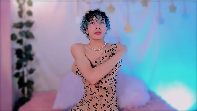 Snapshot of Im_Alejo chatting on October 4, 2025, 1:51 am Im Alejo online show from October 4, 2025, 1:51 am