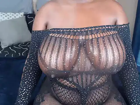 Snapshot of BlackJaguar30 chatting on March 18, 2025, 5:45 am BlackJaguar30 online show from March 18, 2025, 5:45 am