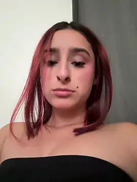 Snapshot of hannaa_brown chatting on August 5, 2026, 10:15 pm hannaa brown online show from August 5, 2026, 10:15 pm