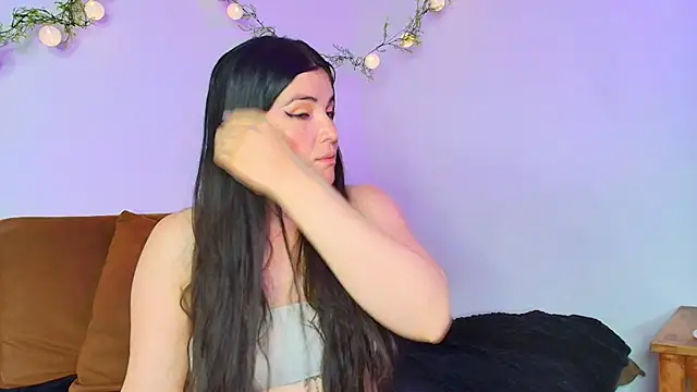 Amara vega online show from February 5, 2026, 7:37 am