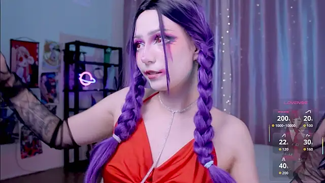 Snapshot of Carolina_Leep chatting on October 2, 2025, 1:58 pm Carolina Leep online show from October 2, 2025, 1:58 pm