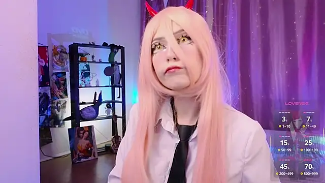 Snapshot of Carolina_Leep chatting on February 8, 2026, 2:59 pm Carolina Leep online show from February 8, 2026, 2:59 pm