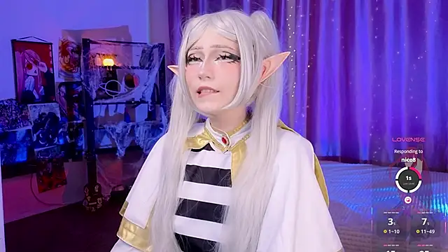 Snapshot of Carolina_Leep chatting on November 6, 2025, 1:15 pm Carolina Leep online show from November 6, 2025, 1:15 pm