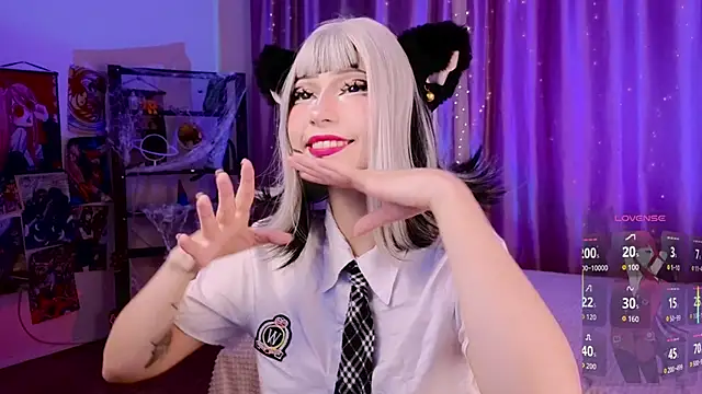 Snapshot of Carolina_Leep chatting on November 4, 2025, 1:59 pm Carolina Leep online show from November 4, 2025, 1:59 pm