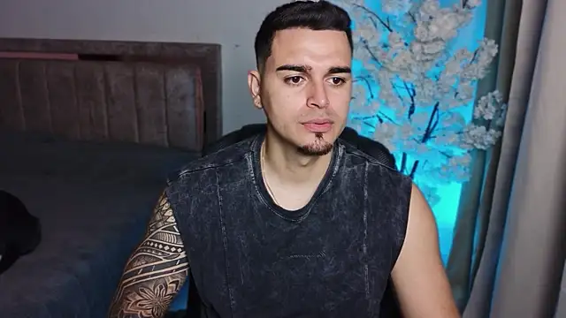 Axel Big cock online show from July 25, 2026, 2:41 am