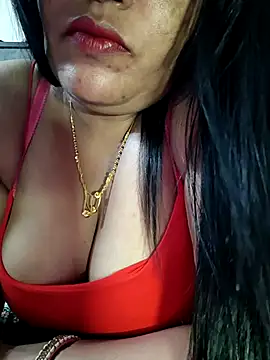 Snapshot of sneha_rose chatting on November 9, 2025, 5:28 pm sneha rose online show from November 9, 2025, 5:28 pm