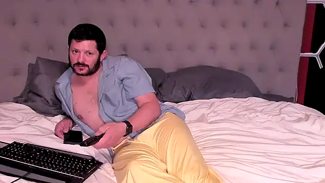 Snapshot of boytoyfrindles chatting on June 3, 2026, 7:51 pm boytoyfrindles online show from June 3, 2026, 7:51 pm