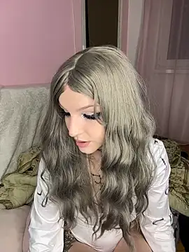 MoonAgnes online show from December 28, 2024, 6:29 pm