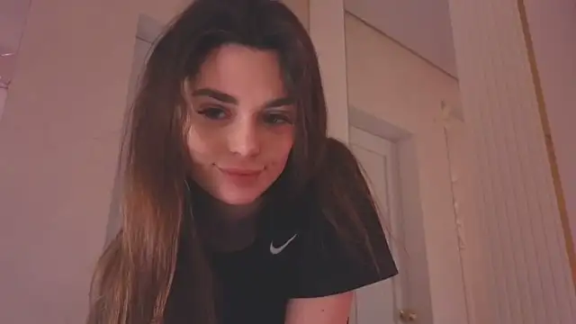 Snapshot of Sandrikta chatting on February 23, 2025, 11:47 pm Sandrikta online show from February 23, 2025, 11:47 pm