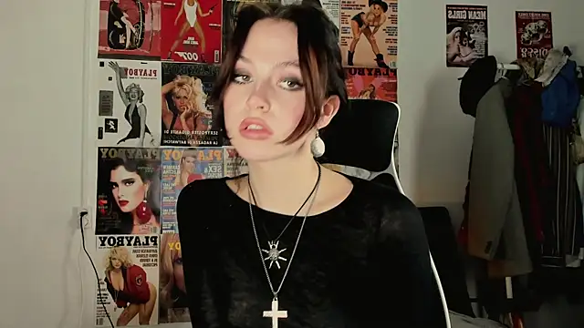 Snapshot of Niky__Jess chatting on December 14, 2025, 5:51 pm Niky Jess online show from December 14, 2025, 5:51 pm